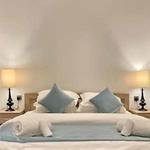 Spacious New 2 Bedroom Apt-in Amazing Location B6 , الرياض المملكة العربية السعودية